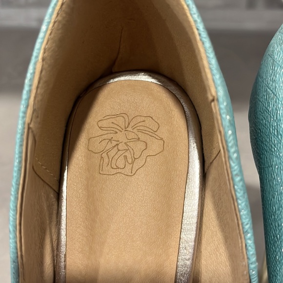 High Heel Platform Shoes - Picture 8 of 10